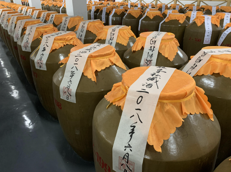 酒窖内景